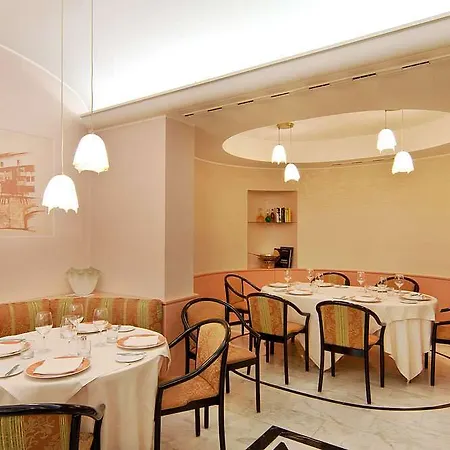 Brunelleschi Ξενοδοχείο 4*