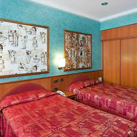 מלון Brunelleschi מילאנו