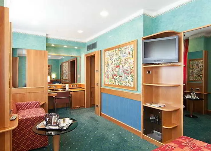 Brunelleschi Отель Милан