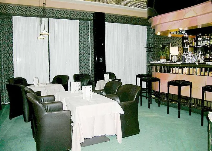 Отель Brunelleschi Милан