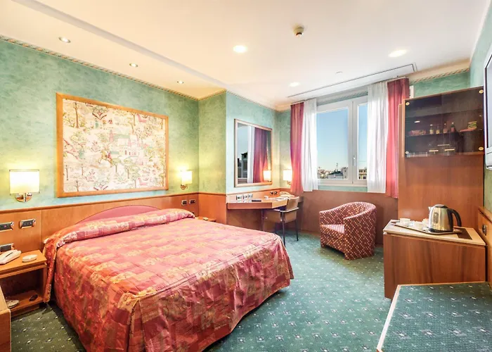 Отель Brunelleschi Милан