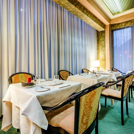 Brunelleschi Szálloda Milánó