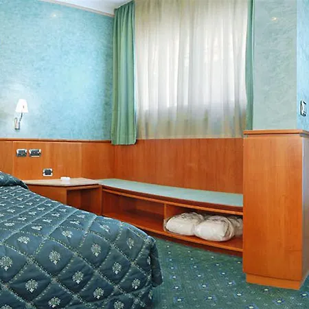 Brunelleschi Szálloda Milánó